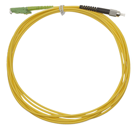 Câble d'adaptateur jaune E-2000/APC sur FC/PC