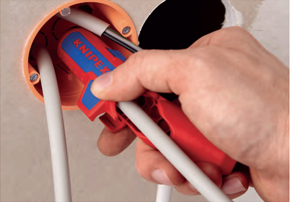 Knipex - Ergo Strip - Ouvre-câble - pour droitiers - n°6 - Ergo Strip - EAN 4003773079927 - Bugnard.ch
