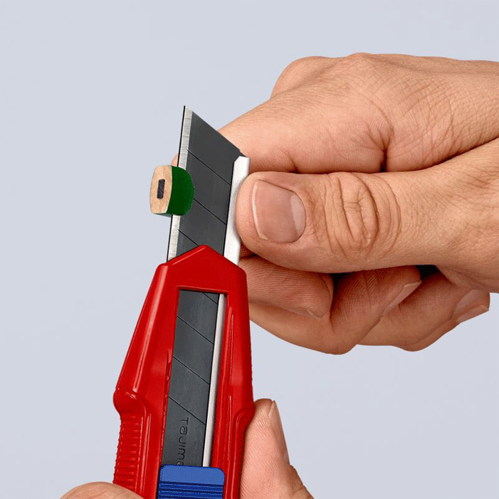 Knipex - Couteau universel à lame rétractable - n°2 - 90 10 - EAN 4003773087533 - Bugnard.ch