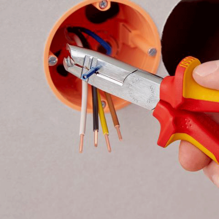 Knipex - Pince à dégainer et dénuder - isolée 1000V - n°3 - 13 46 - EAN 4003773079699 - Bugnard.ch