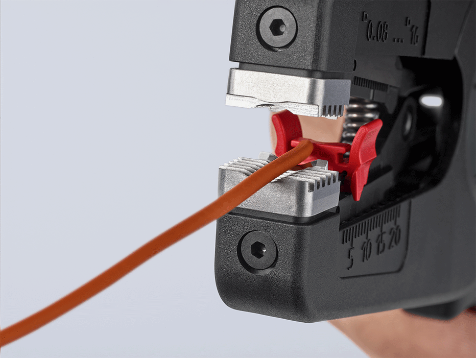 Knipex - 12 52 - Pince à dénuder automatique - "PreciStrip16" - 0.08-16 mm² - n°7 - 12 52 - EAN 4003773085829 - Bugnard.ch